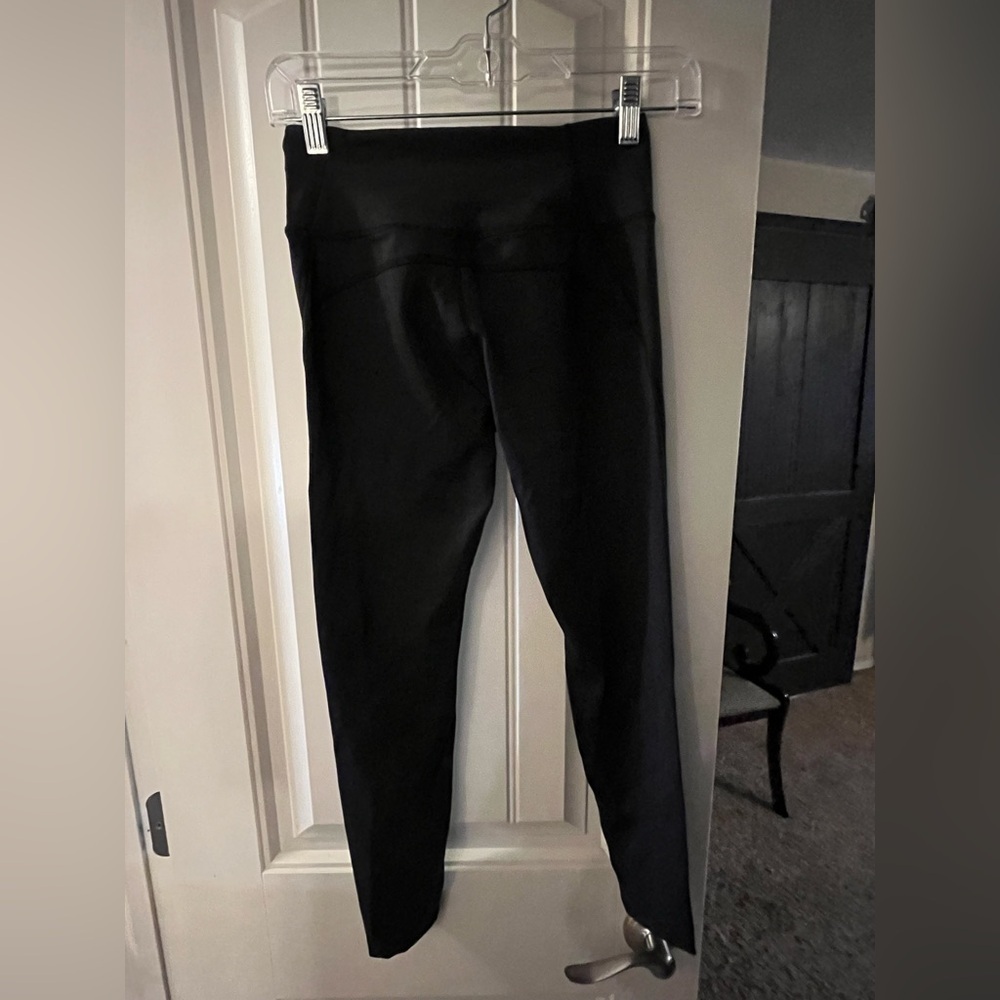 Peloton Black Crop Leggings with Logo, size small - Picture 3 of 7